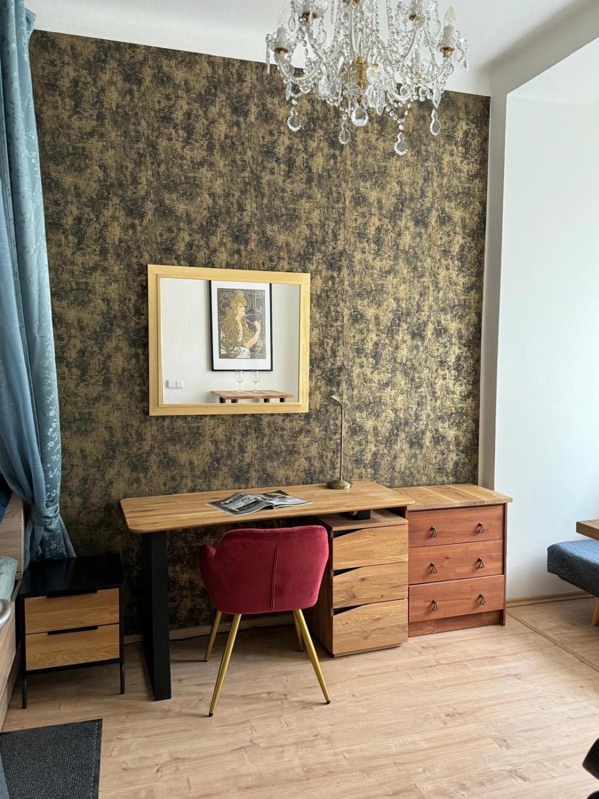 Apartments Bouquet Прага Екстериор снимка